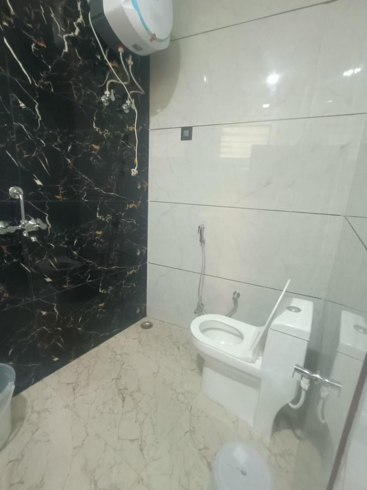 Hotel Sadhana Palace 마투라 외부 사진